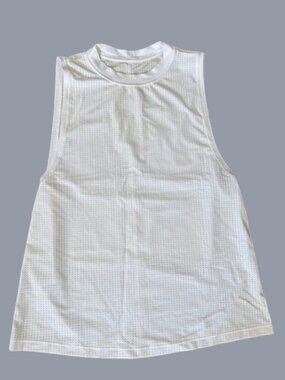 Lululemon White Breeze By Muscle Tank II Squad Perforated Athletic Top EUC 6